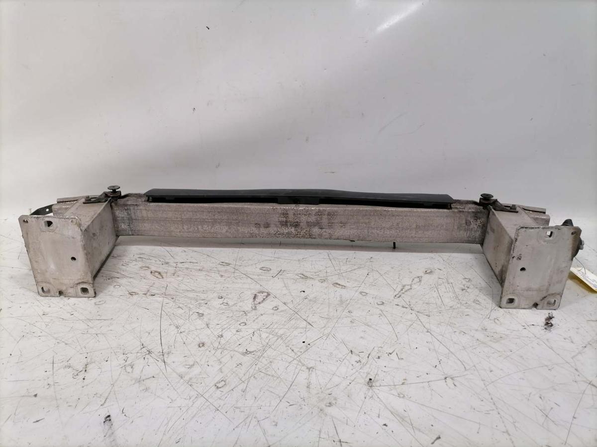 Audi A5 8T original Tr&auml;ger Verst&auml;rkung Sto&szlig;stange Stossf&auml;nger vorn Bj.2009